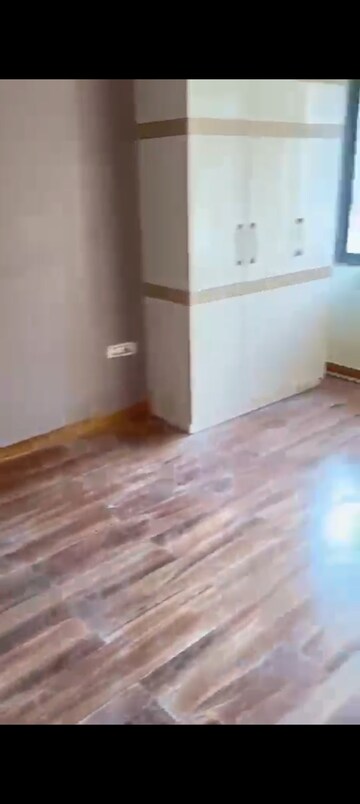 Room in 4 BHK Villa at KPG Raj Villas, Morta – for Rent