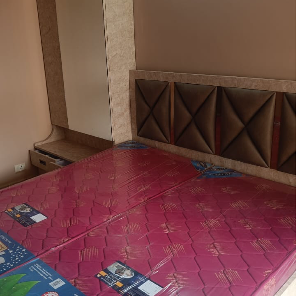 2.5 BHK + Study Room Apartment For Rent in Gaur 14th Avenue High Street