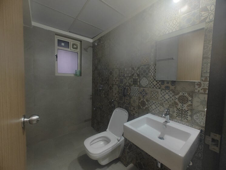 Bathroom, supreme-estia-phase-1 2 Bedroom 730 Sq.Ft. Apartment In Baner Pune 9529400