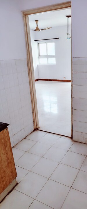  3.5 BHK Apartment at BPTP The Resort, Sector 75 – for Sale