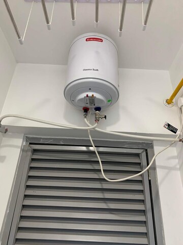 Furnished Amenities in 3 BHK Apartment at Amanora Gateway Towers, Hadapsar – for Rent