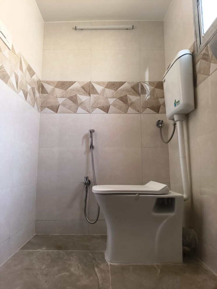 Bathroom, chedda nagar 2 Bedroom 900 Sq.Ft. Apartment In Chedda Nagar Mumbai 9529368