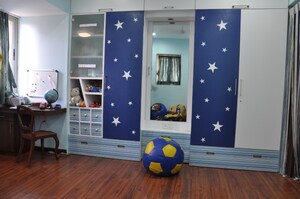 Furnished Amenities in 3 BHK Apartment at Lodha Grandeur, Prabhadevi – for Sale