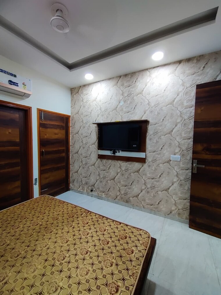 Bedroom, vip road 1 Bedroom 75 Sq.Yd. Apartment In Vip Road Zirakpur 9529382