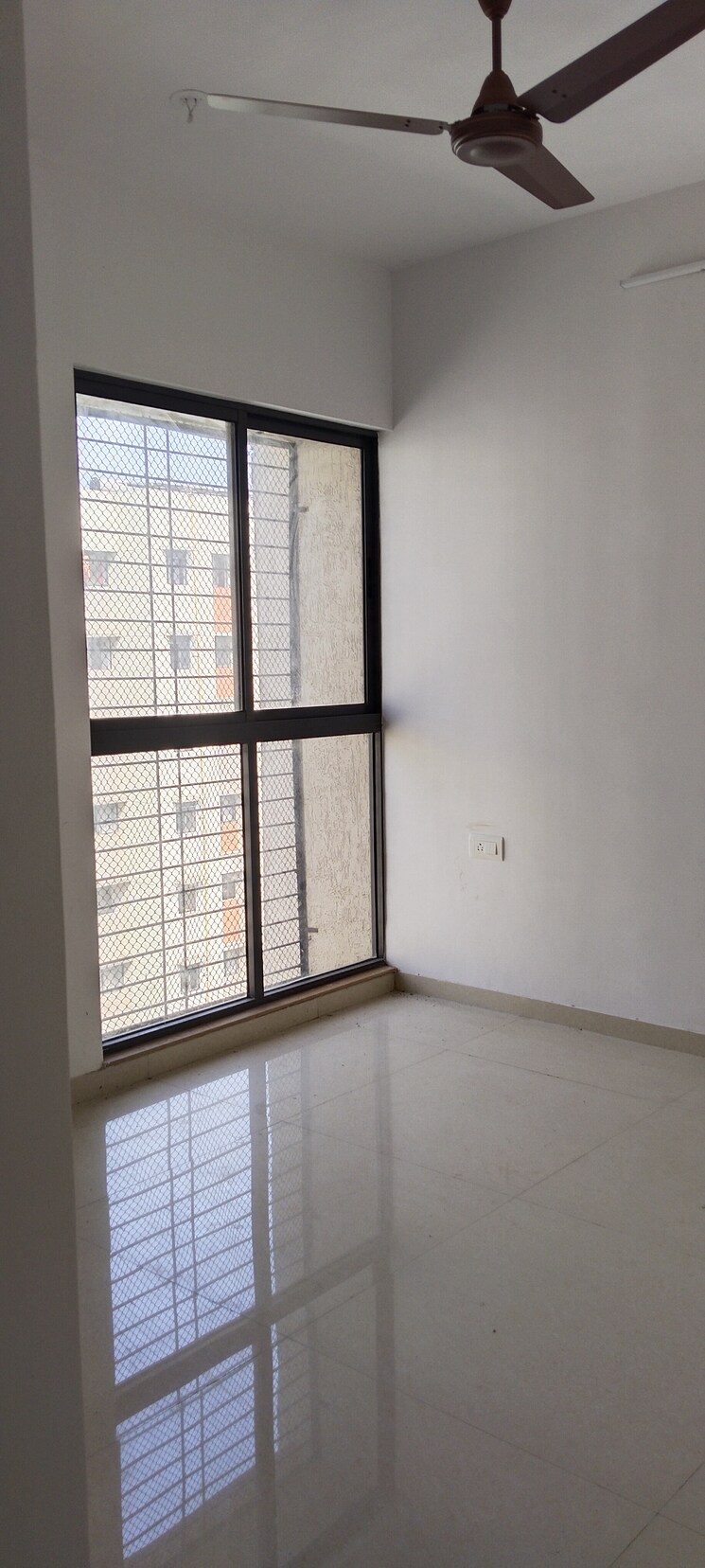 Room, lodha-downtown 2.5 Bedroom 996 Sq.Ft. Apartment In Dombivli East Thane 9529386