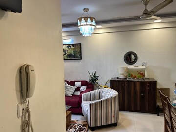 Master Bedroom in 3 BHK Apartment at Hiranandani Estate Rodas Enclave, Ghodbunder Road – for Rent