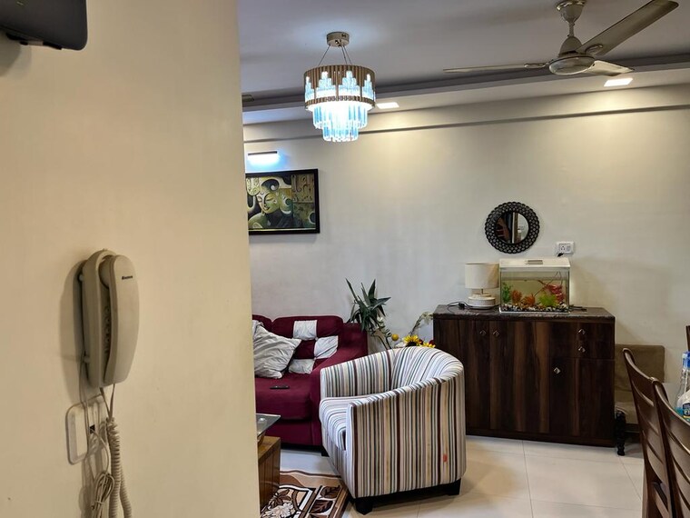 Master Bedroom, hiranandani-estate-rodas-enclave 3 Bedroom 990 Sq.Ft. Apartment In Ghodbunder Road Thane 9529398