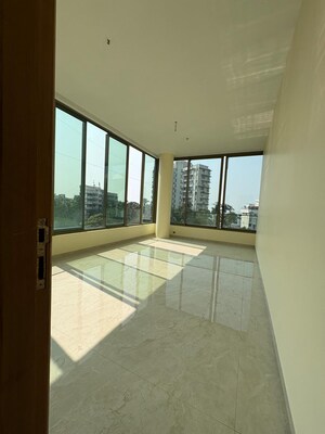 Room in 4 BHK Apartment at Wadhwa Samarpan, Pali Hill – for Sale