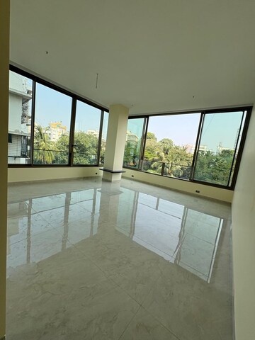 Room in 4 BHK Apartment at Wadhwa Samarpan, Pali Hill – for Sale