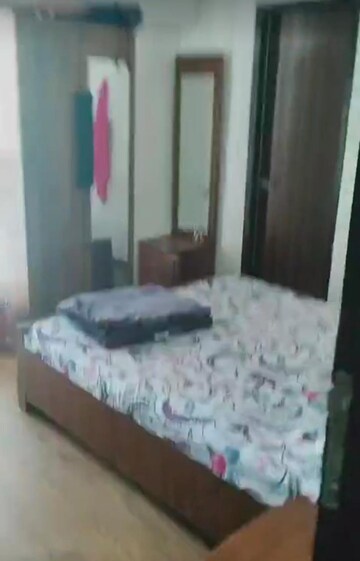 Bedroom in 3 BHK Apartment at Alta Vista Phase I, Chembur – for Rent