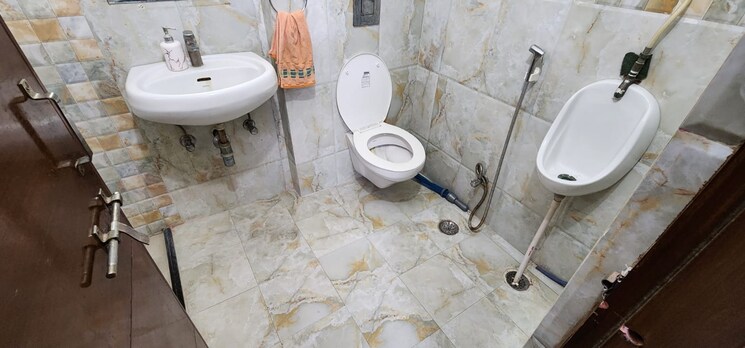 Bathroom, tonk road 2 Bedroom 1250 Sq.Ft. Apartment In Tonk Road Jaipur 9529459