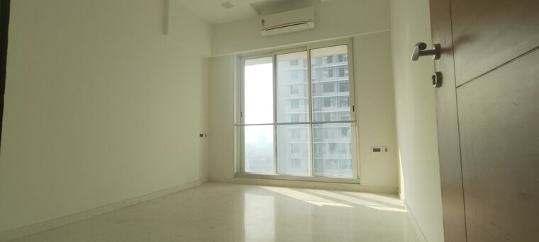 Room, goregaon west 3 Bedroom 1109 Sq.Ft. Builder Floor In Goregaon West Mumbai 9529499