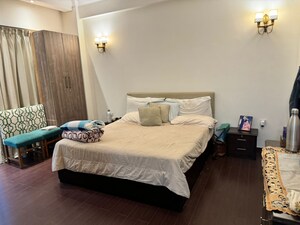 Bedroom in 4 BHK Apartment at Parsvnath Exotica, Sector 53 – for Sale