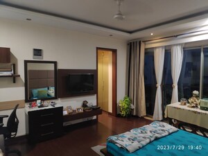 Bedroom in 4 BHK Apartment at Parsvnath Exotica, Sector 53 – for Sale