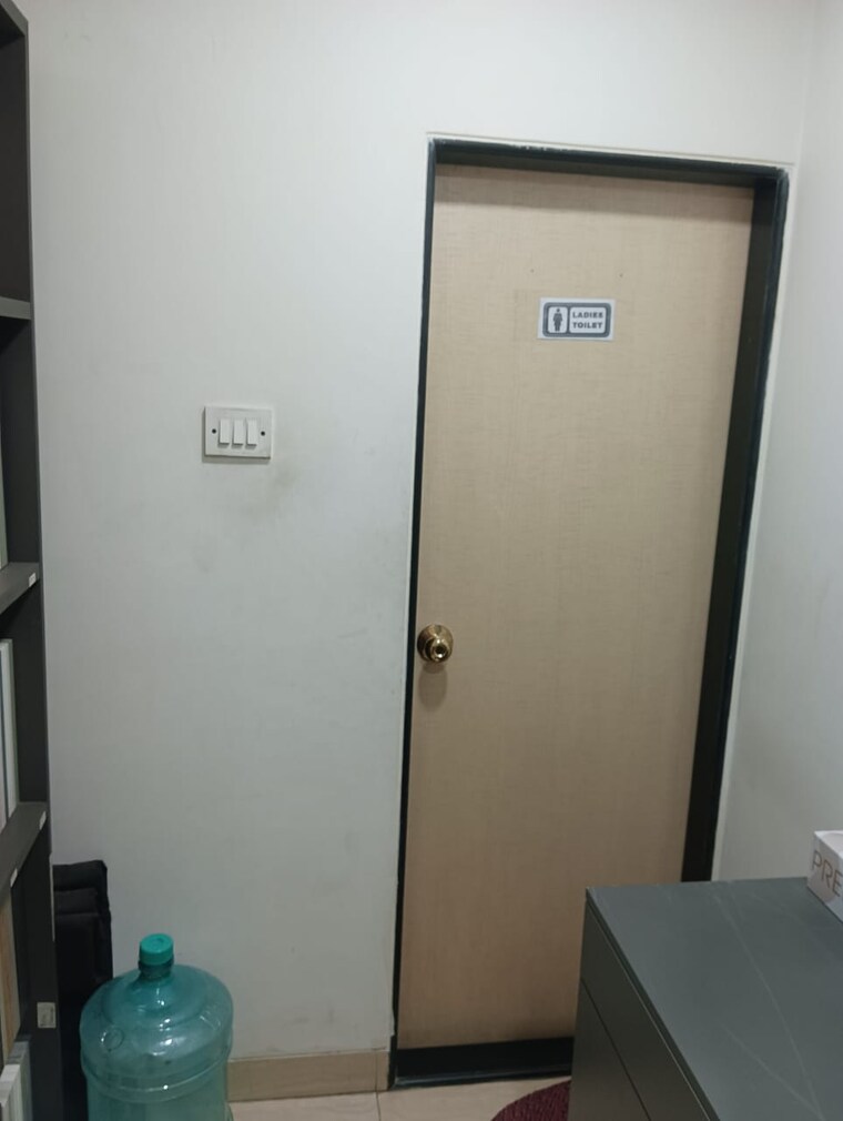 undefined, govandi east Commercial Office Space 1200 Sq.Ft. In Govandi East Mumbai 9529526