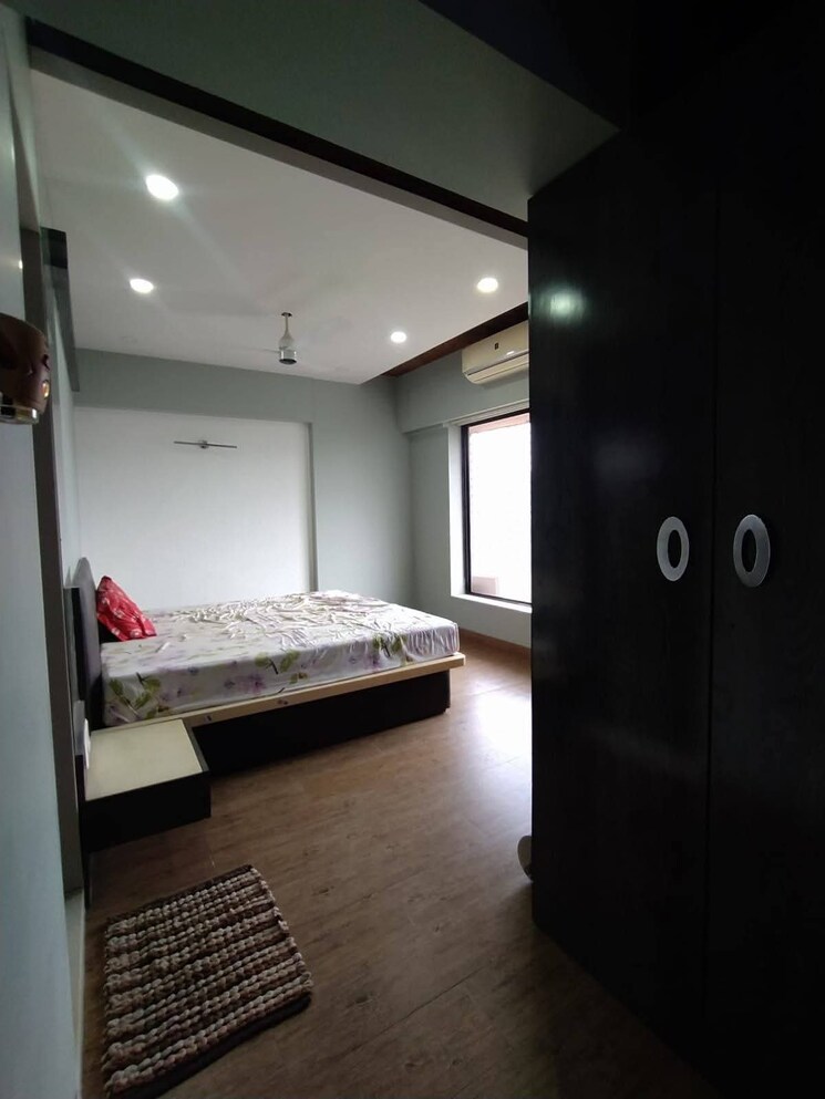 Bedroom, andheri west 3 Bedroom 1200 Sq.Ft. Apartment In Andheri West Mumbai 9529621
