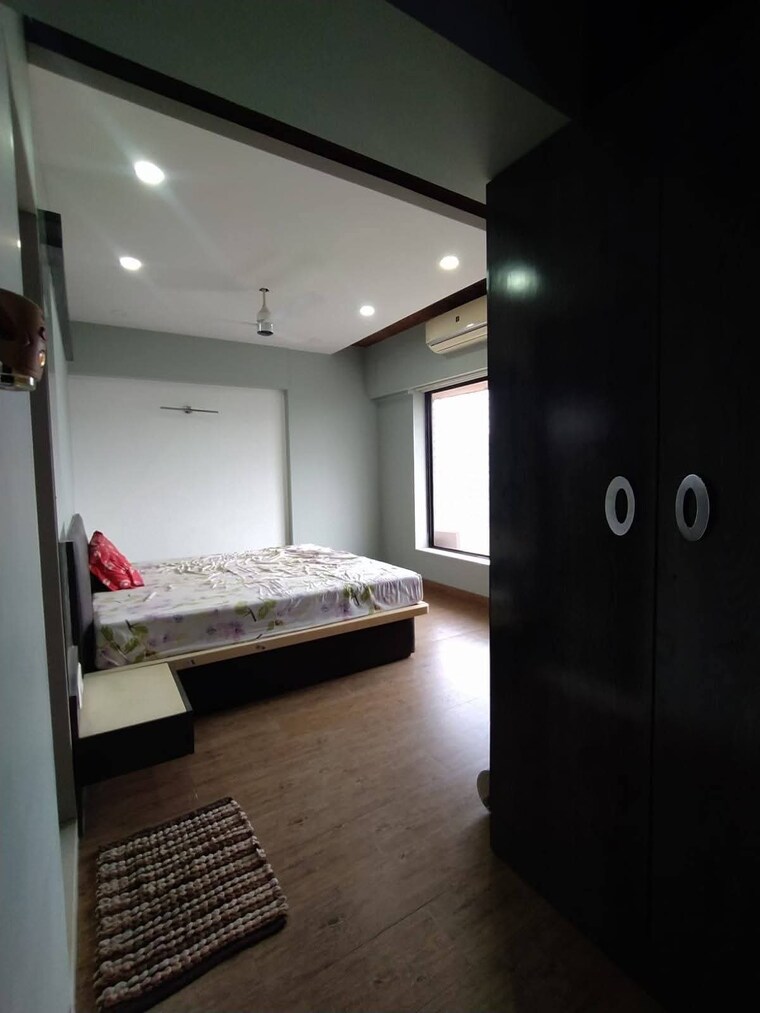 Bedroom, andheri west 3 Bedroom 1200 Sq.Ft. Apartment In Andheri West Mumbai 9529621