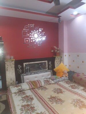 Living Room in 1 BHK Builder Floor at Vasundhara Sector 3 – for Sale