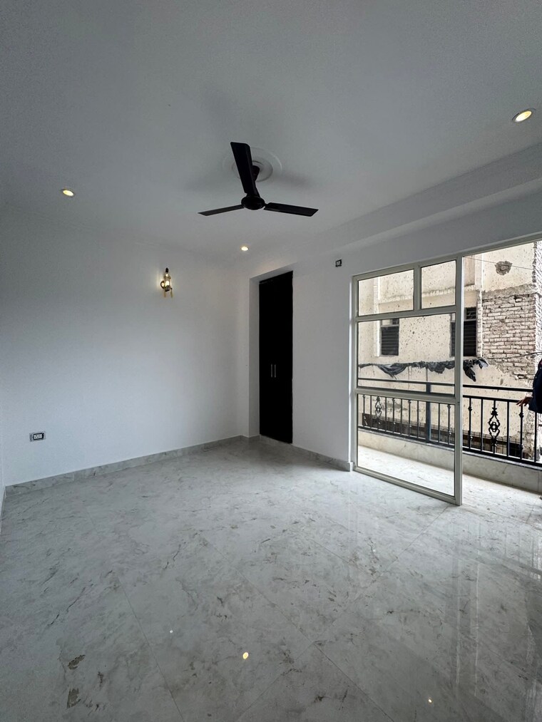 Room, chattarpur 1 Bedroom 450 Sq.Ft. Builder Floor In Chattarpur Delhi 9529643