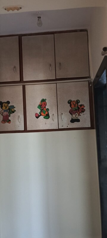 Furnished Amenities in 2 BHK Apartment at Shree Lakshmi Park, Vartak Nagar – for Rent