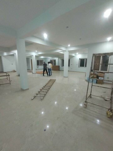 Parking in  Office Space at Gomti Nagar – for Rent