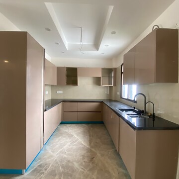 Kitchen in 4 BHK Builder Floor at Sector 21d – for Sale