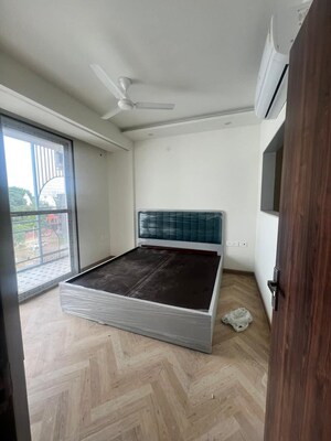 Bedroom in 1 BHK Builder Floor at Sector 27 – for Rent
