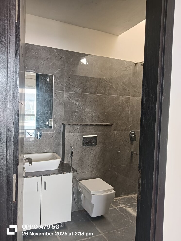 Bathroom, sahastradhara road 3.5 Bedroom 121 Sq.Yd. Villa In Sahastradhara Road Dehradun 9529910