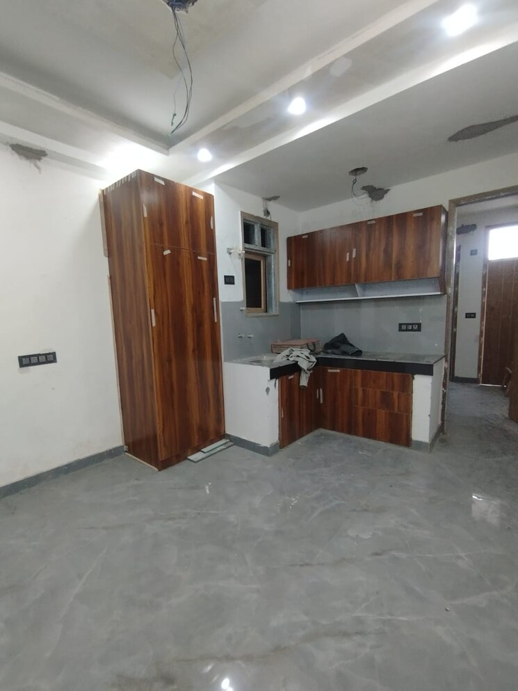 Kitchen, freedom fighters enclave 1 Bedroom 450 Sq.Ft. Builder Floor In Freedom Fighters Enclave Delhi 9529911