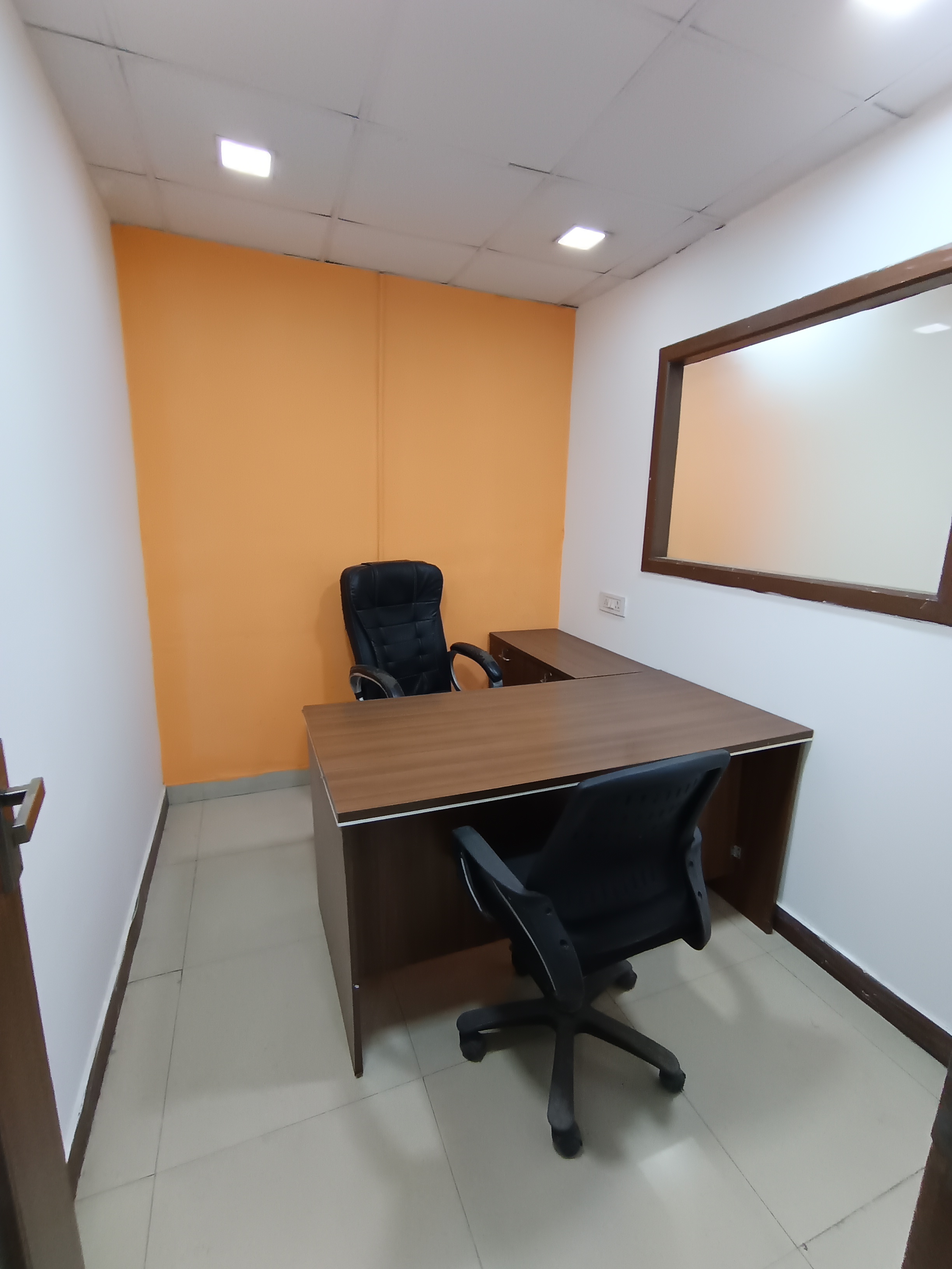 Office Space For Rent in Sector 4