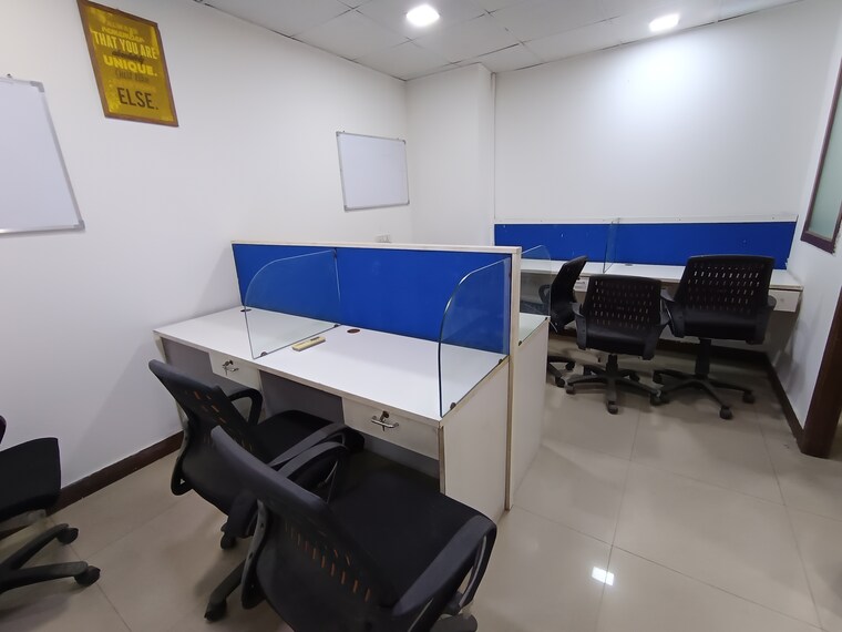 Team Area, sector 4 Commercial Office Space 700 Sq.Ft. In Sector 4 Noida 9529967