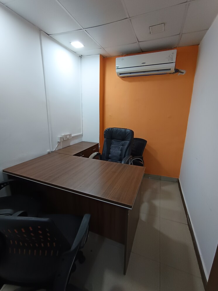 Team Area, sector 4 Commercial Office Space 700 Sq.Ft. In Sector 4 Noida 9529967