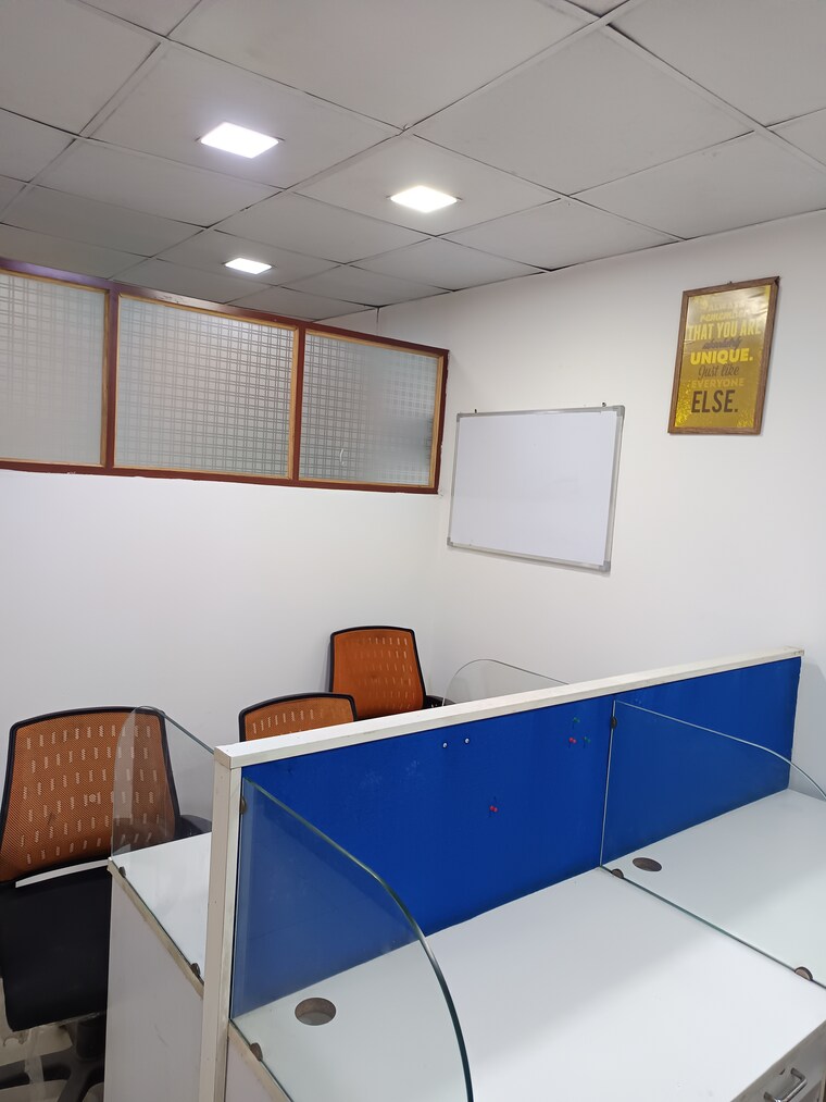 Team Area, sector 4 Commercial Office Space 700 Sq.Ft. In Sector 4 Noida 9529967