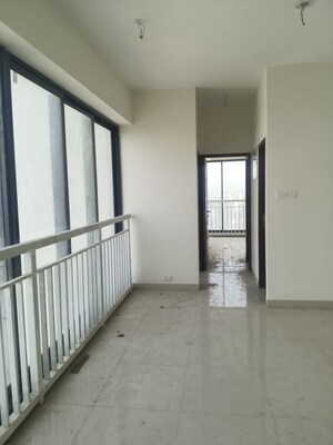 Room in 2 BHK Apartment at Dynamix Divum, Malad East – for Rent