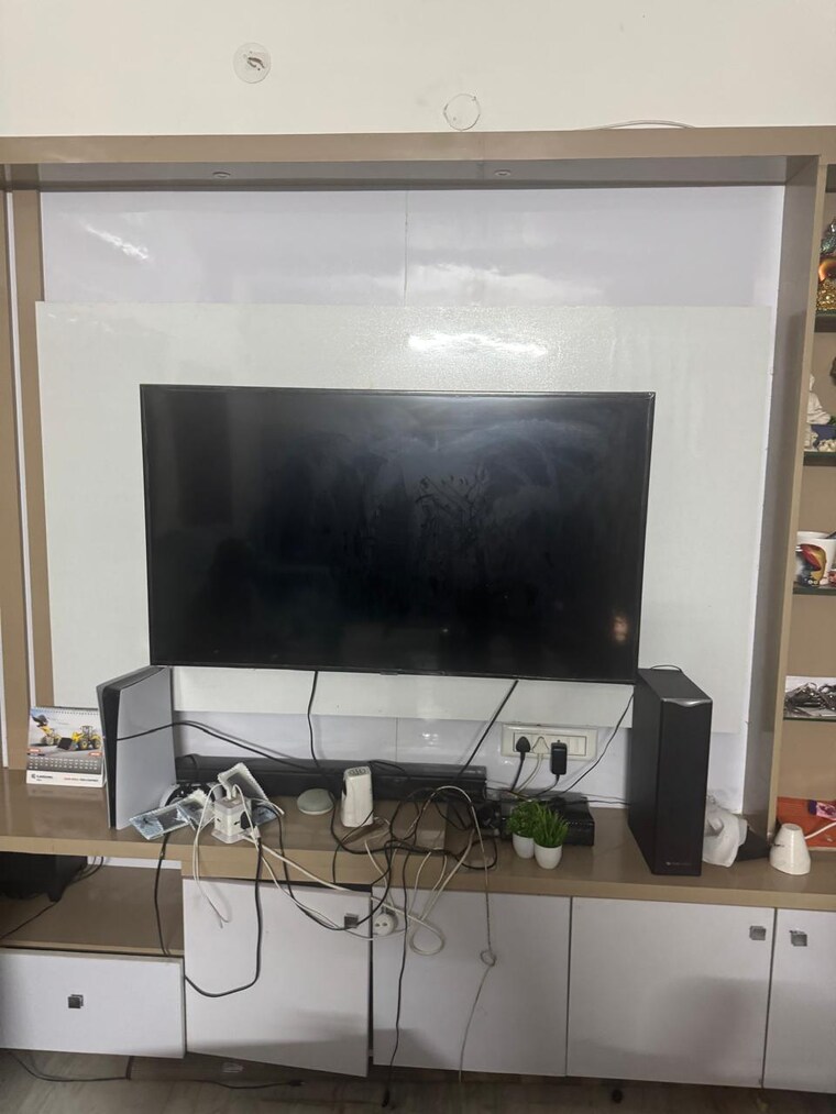 undefined, mathikere 5 Bedroom 1926 Sq.Ft. Independent House In Mathikere Bangalore 9529952