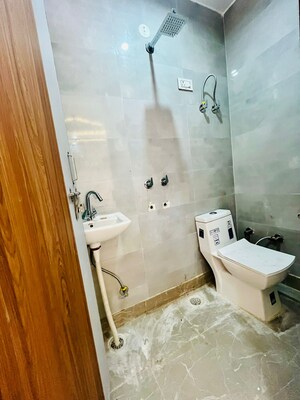 Bathroom in 2 BHK Builder Floor at Mohan Garden – for Rent