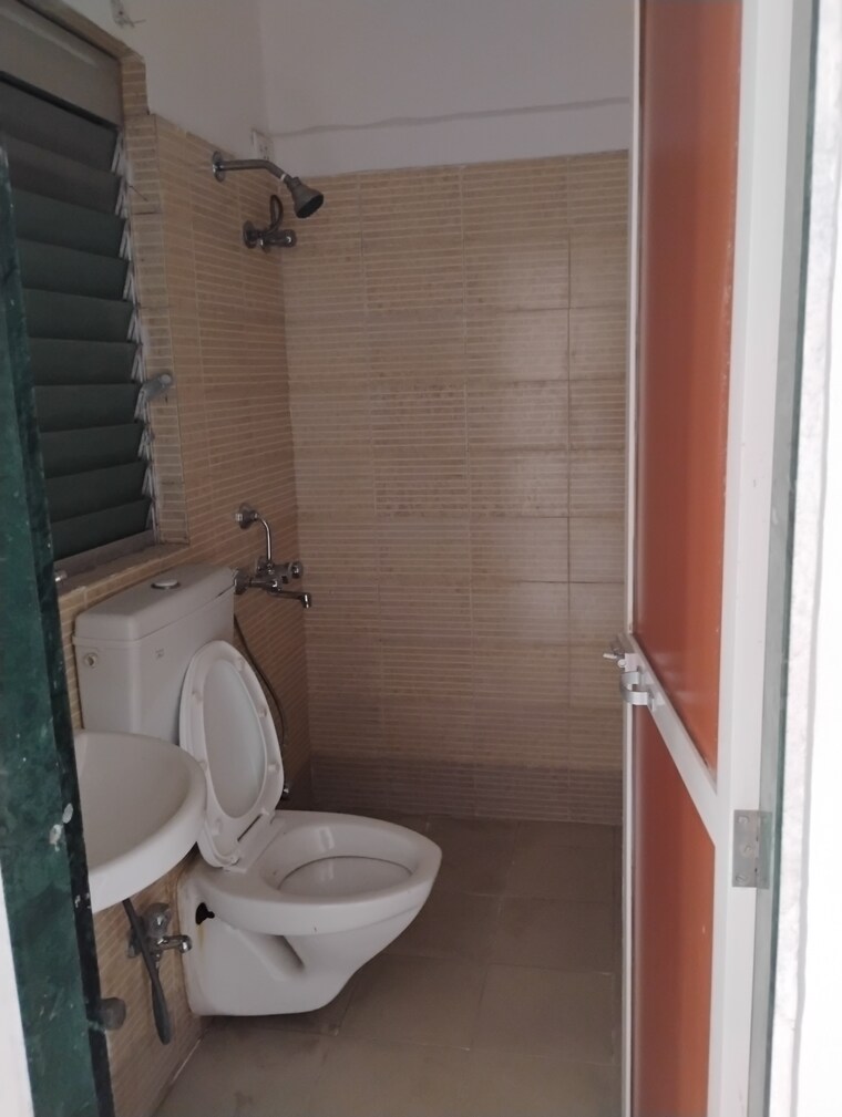 Bathroom, db-realty-orchid-ozone 2 Bedroom 875 Sq.Ft. Apartment In Ketkipada Mumbai 9530103