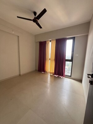 Room in 2 BHK Apartment at SSD Group Sai Miracle, Pimple Saudagar – for Rent