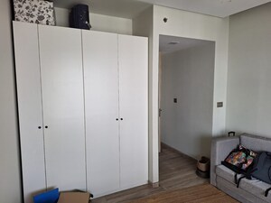 Room in 4 BHK Apartment at Lodha World Crest, Worli – for Rent