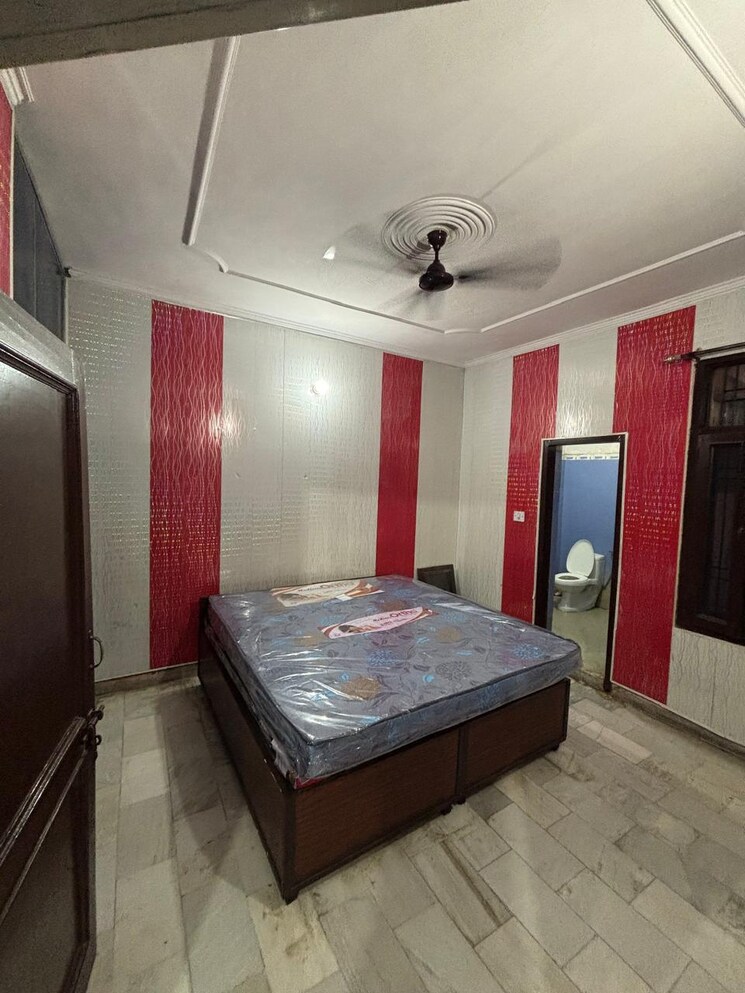 Bedroom, pir machalla 2 Bedroom 110 Sq.Yd. Apartment In Pir Machalla Zirakpur 9530297