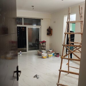 Room in 2 BHK Apartment at Amrapali Zodiac, Sector 120 – for Rent