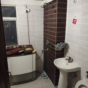 Bathroom in 2 BHK Apartment at Amrapali Zodiac, Sector 120 – for Rent