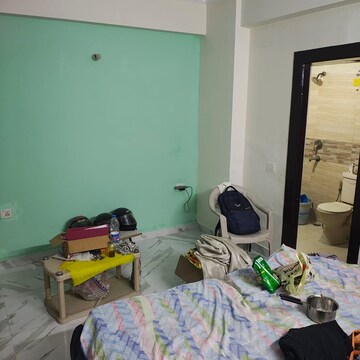 Room in 2 BHK Apartment at Amrapali Zodiac, Sector 120 – for Rent