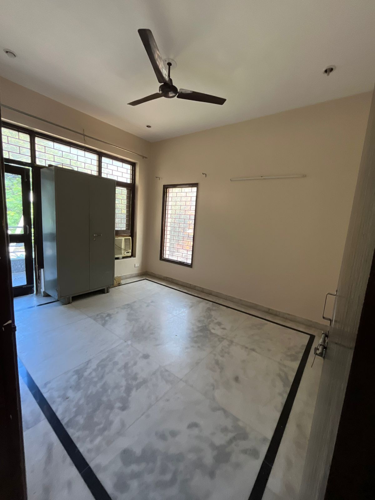 2 BHK + Pooja Room Builder Floor For Rent in Sector 45