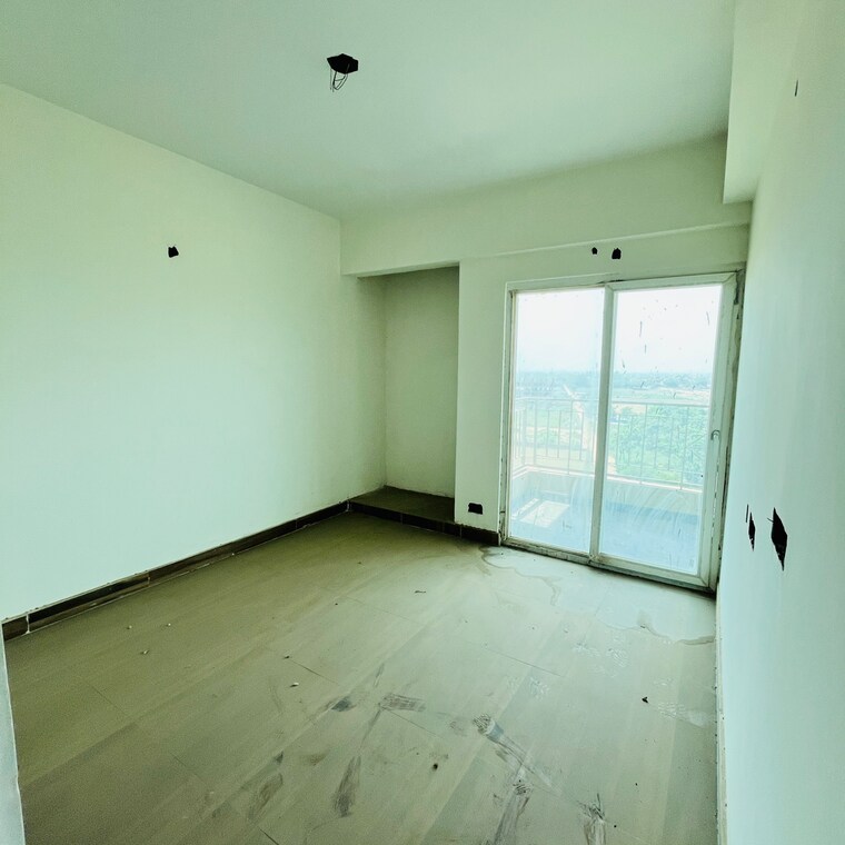Room, migsun-roof 2 Bedroom 815 Sq.Ft. Apartment In Bhuapur Ghaziabad 9530383