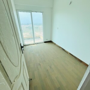 Room in 2 BHK Apartment at Migsun Roof, Bhuapur – for Rent