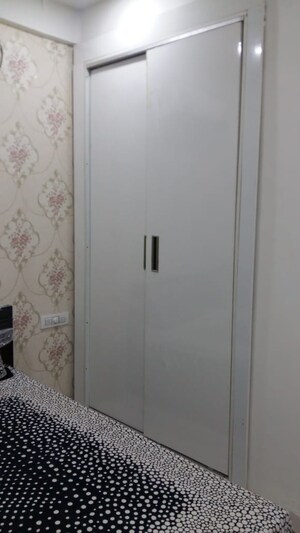 Room in 3 BHK Builder Floor at Pir Machalla – for Rent