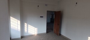 Room in 3 BHK Apartment at Kaikhali – for Sale
