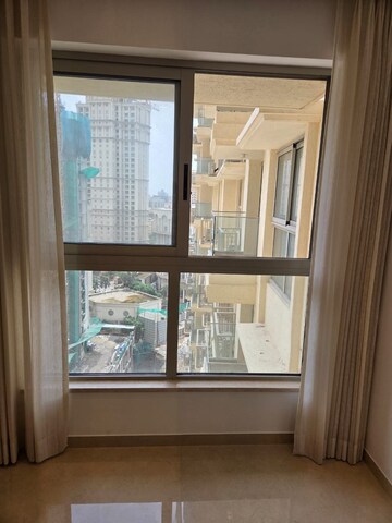 Room in 1 BHK Apartment at Hiranandani Highland, Powai – for Rent