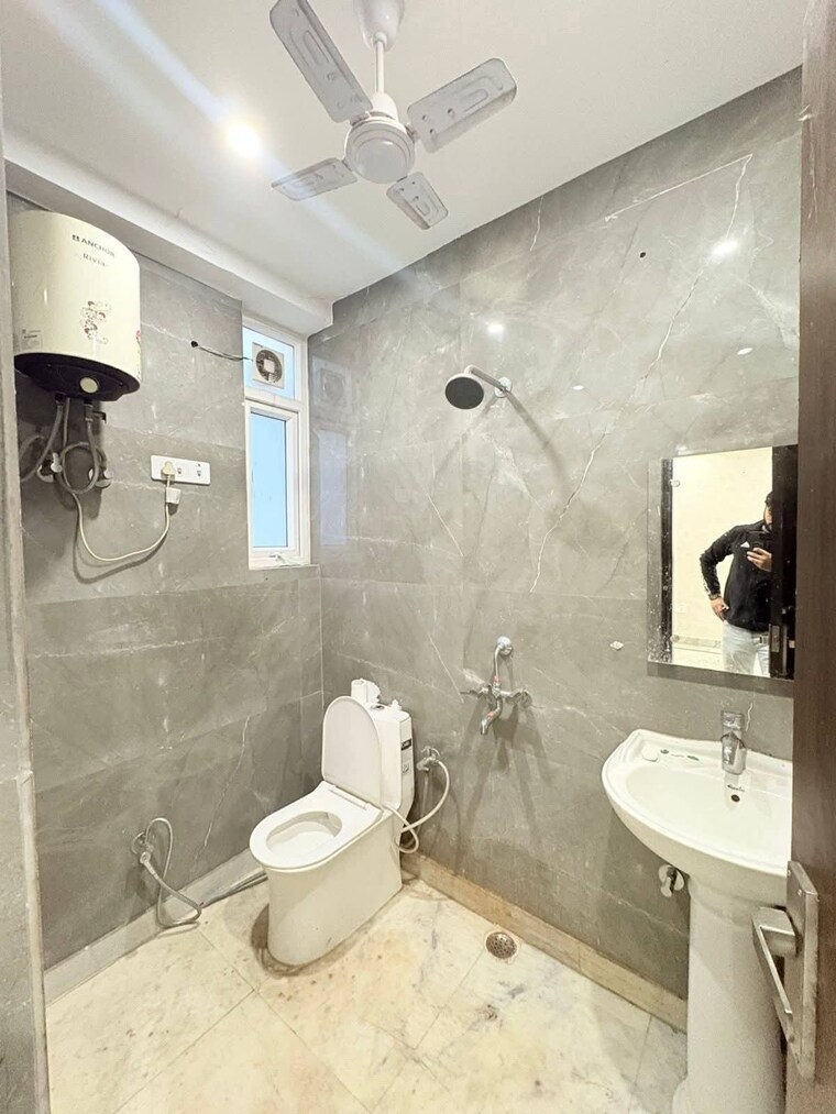 Bathroom, saket 1 Bedroom 550 Sq.Ft. Builder Floor In Saket Delhi 9530467